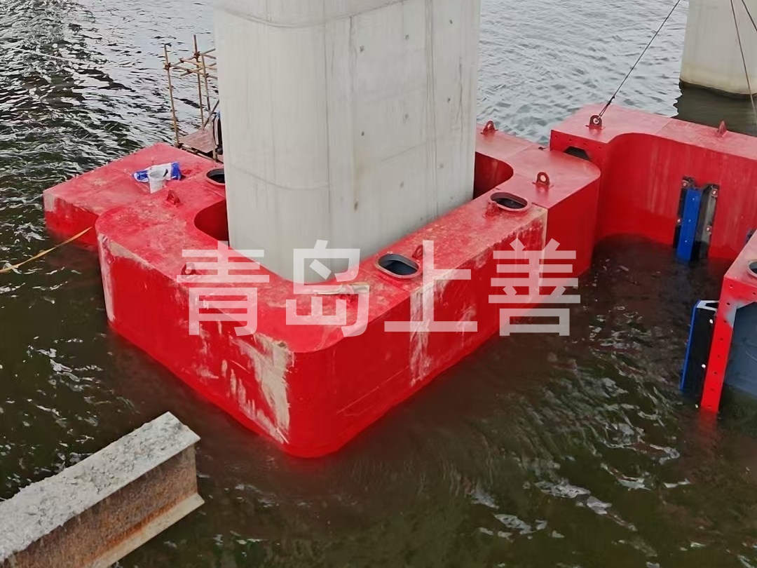 自浮式桥梁防撞设施是什么？守护大桥安全的浮动盾牌