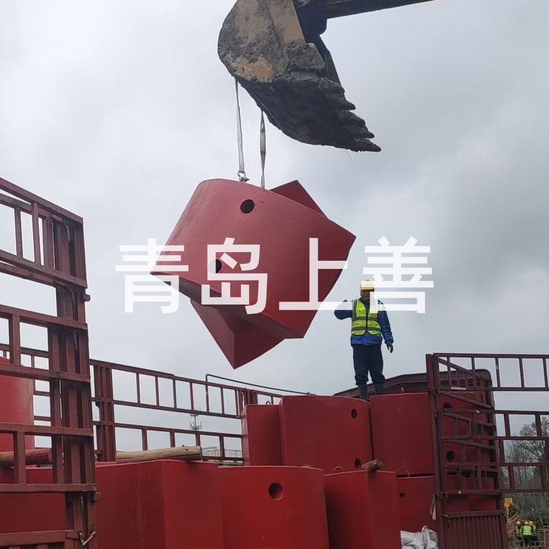 大桥桥墩为什么不容易撞坏？多亏固定式桥梁防撞设施